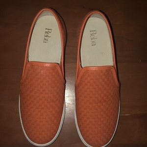 Casual woven slip-on sneakers